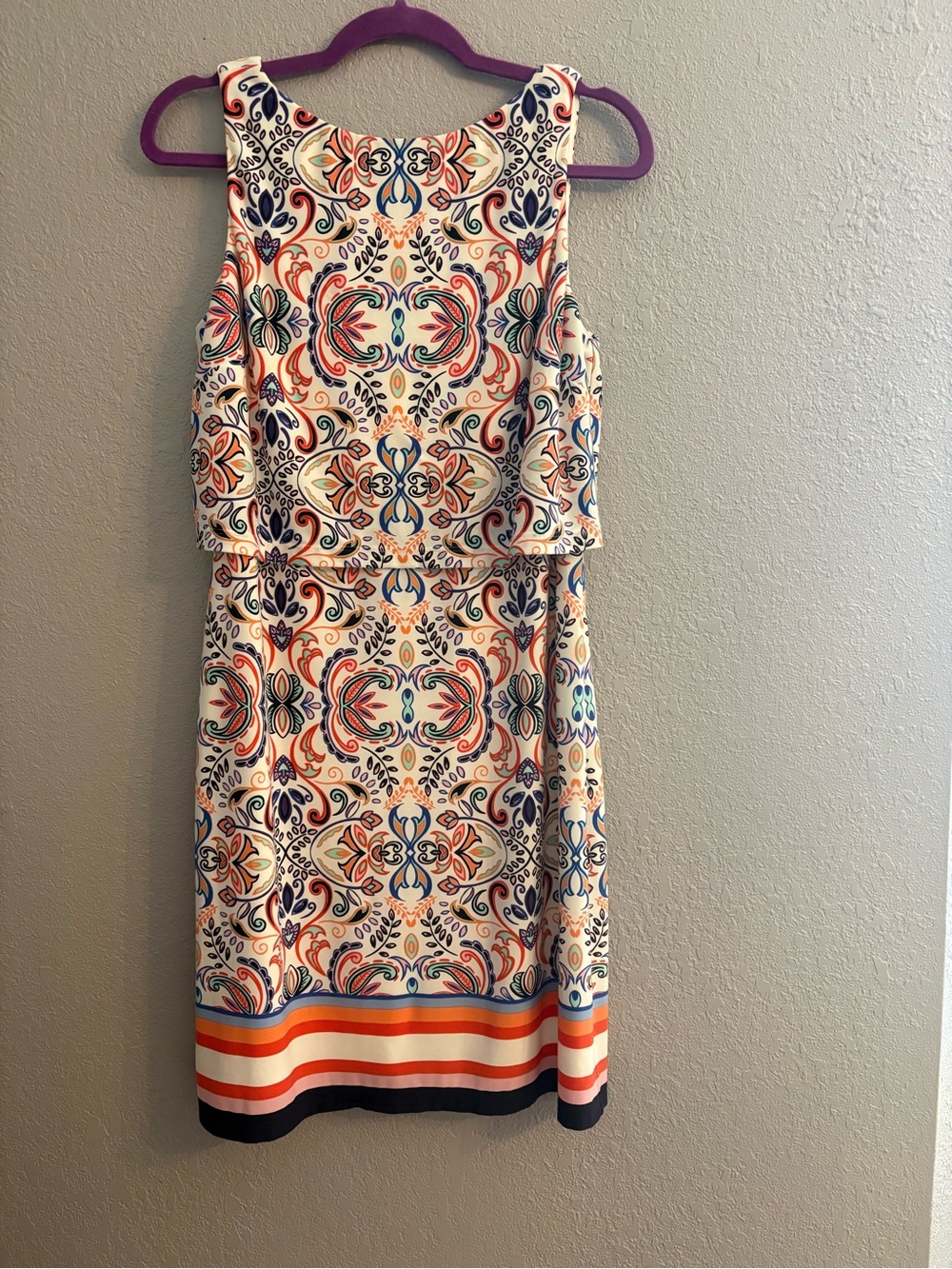 Sleeveless Vince Camuto Dress in White with Blue & Orange Motif